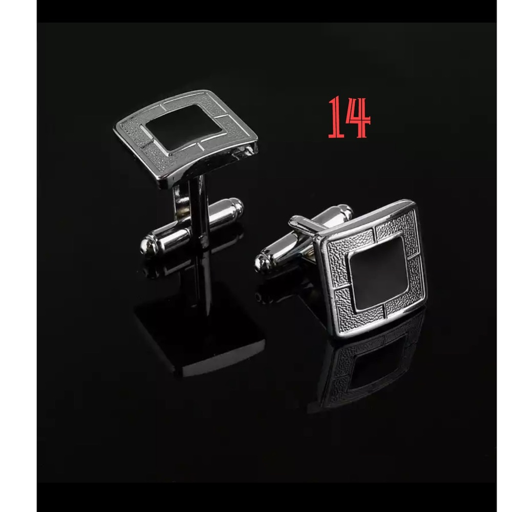 Men’s shirt cuff links